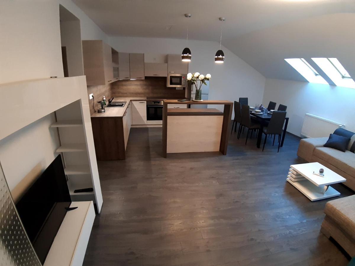 Hrnciarska Apartments Kosice Ngoại thất bức ảnh